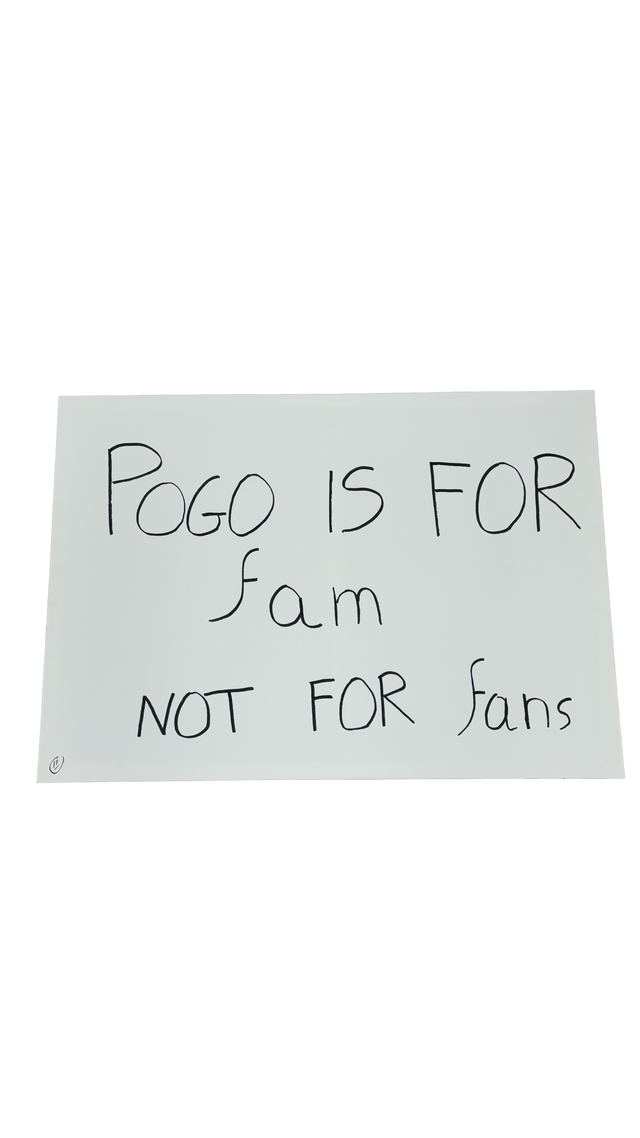 Schizzo su tela "Pogo is for fam not for fans" - Pogostore.it